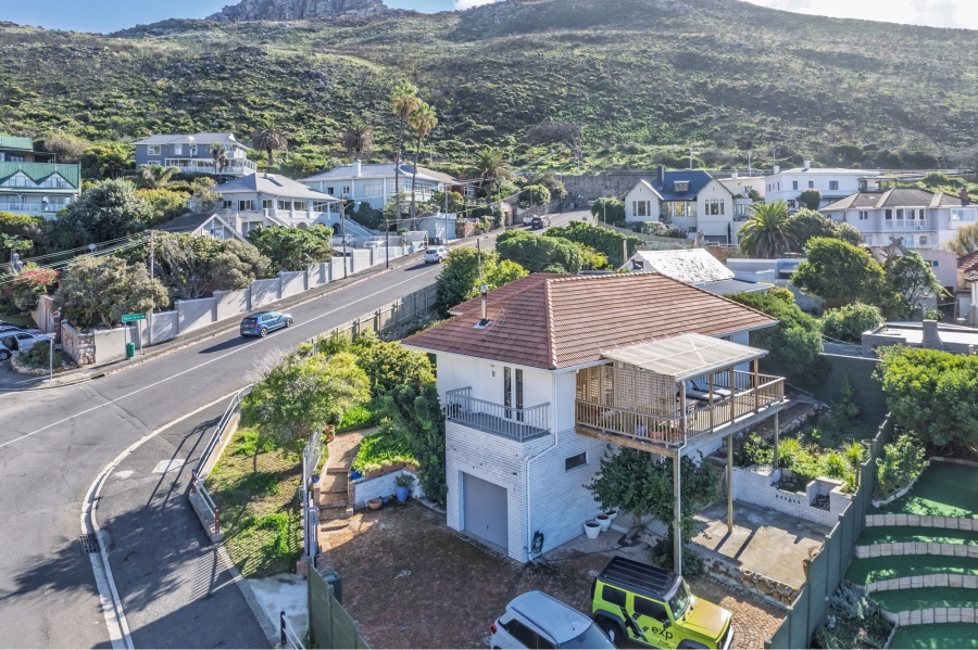 2 Bedroom Property for Sale in Kalk Bay Western Cape